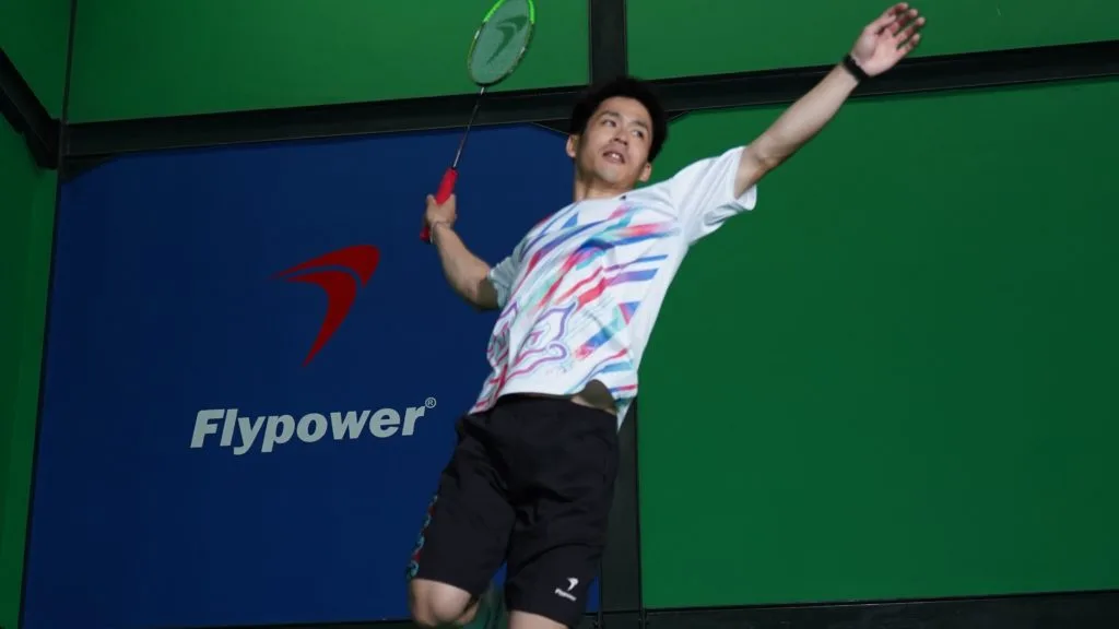 【バドミントン】ジャンプスマッシュのコツ【タイミング・打ち方】